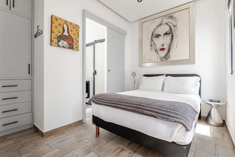 Successful Airbnb property: Suite + Patio, Walk to Museums in Anzures