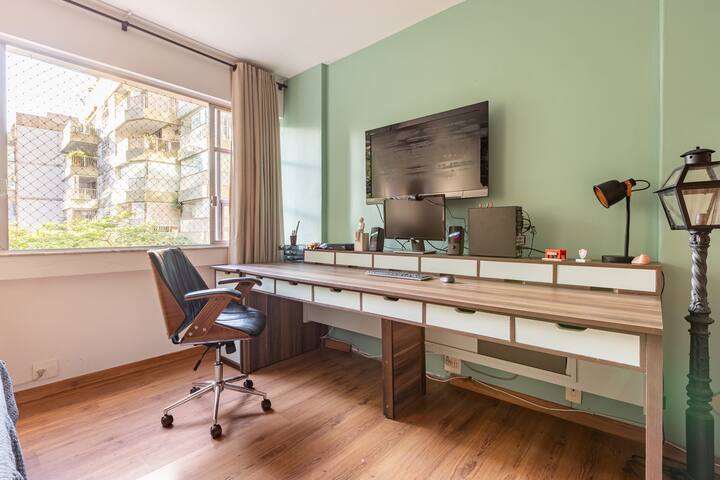 Quiet three bedrooms by lagoon gallery image 5