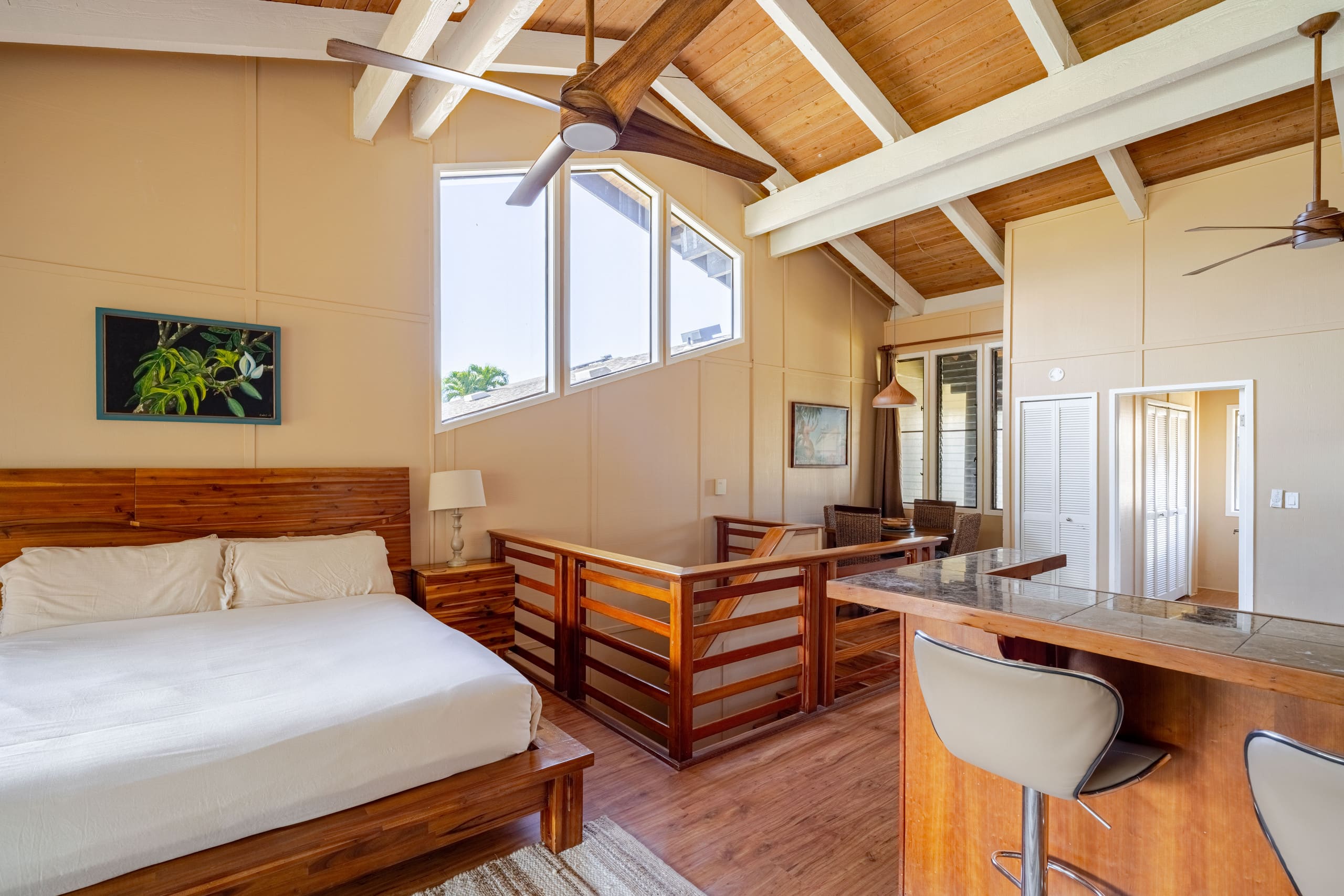 Airy Apt w/AC Walk to Beach, King Bed, Pool - Photo 16