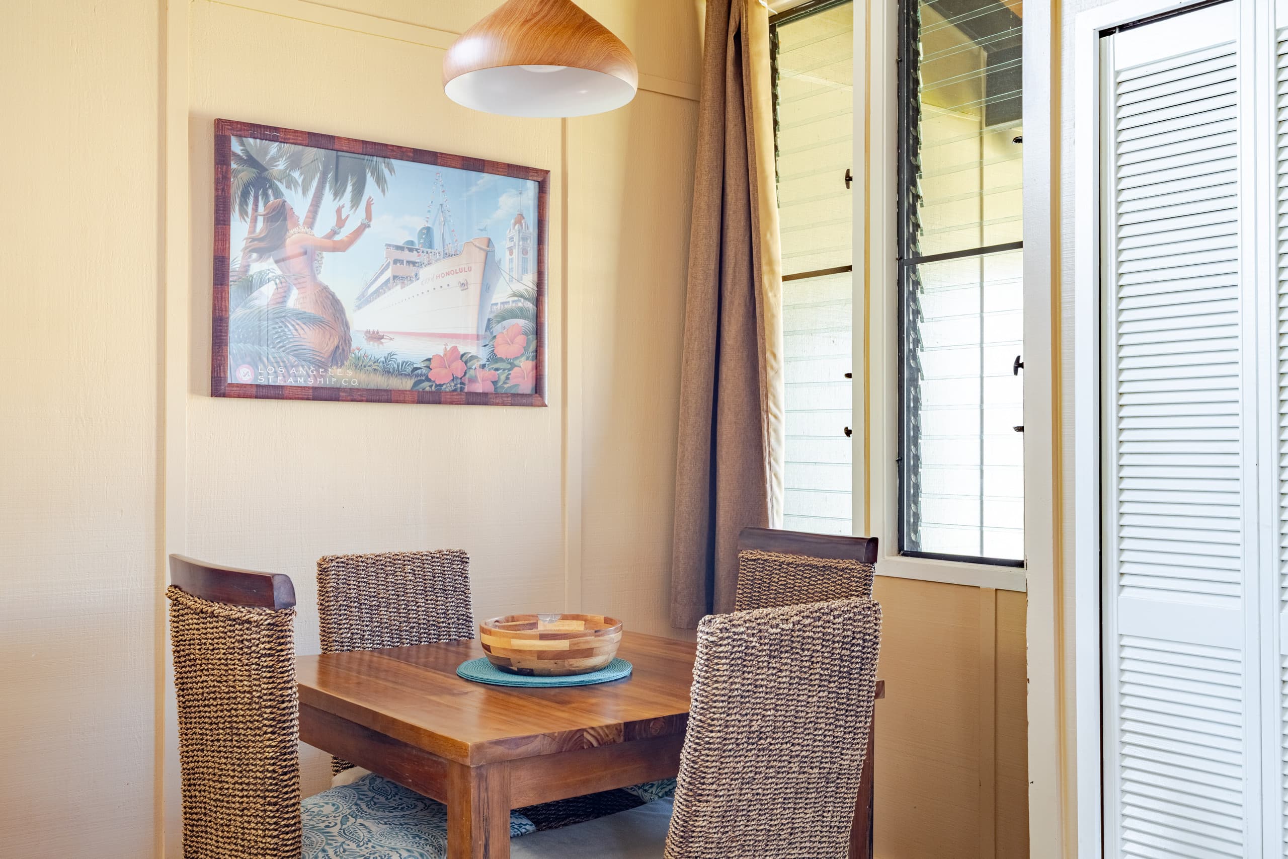 Airy Apt w/AC Walk to Beach, King Bed, Pool - Photo 7
