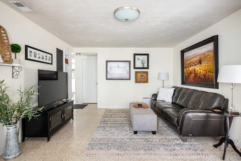 Successful Airbnb property: Our Nest | King Bed | Frank Lloyd Wright Campus in Lakeland