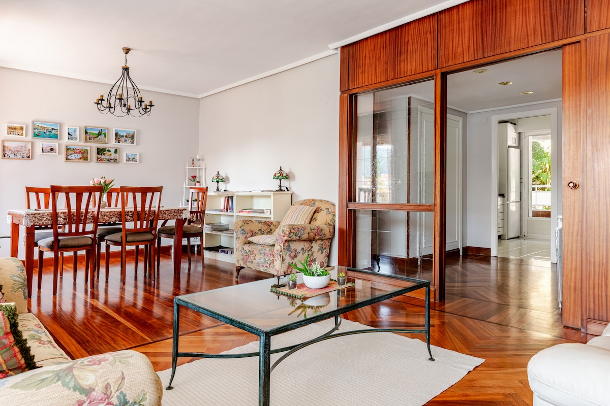 Successful Airbnb property: Feel Bilbao - Feel at Home - Free Parking in Bilbao