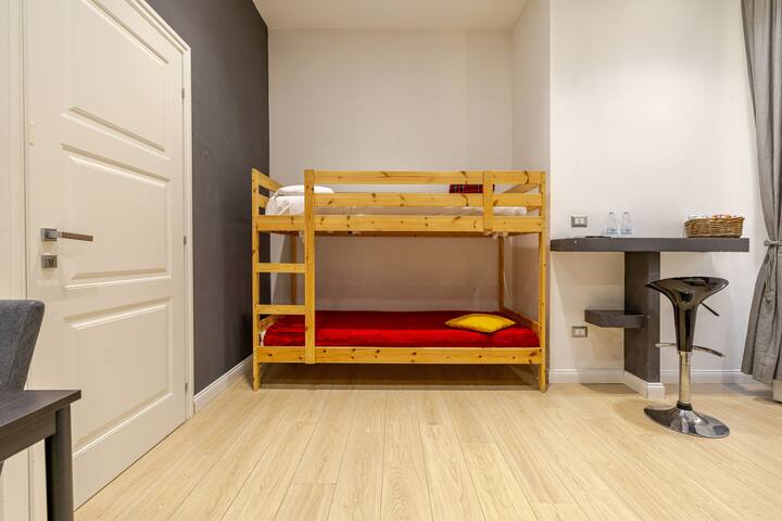 NSH APPARTHOTEL NAPOLI CENTRO gallery image 2