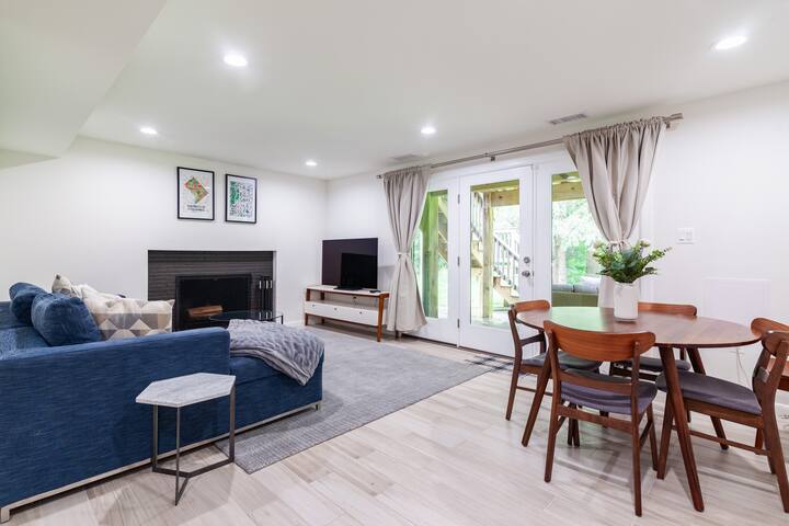 Modern 5BR Oasis on Rock Creek gallery image 2
