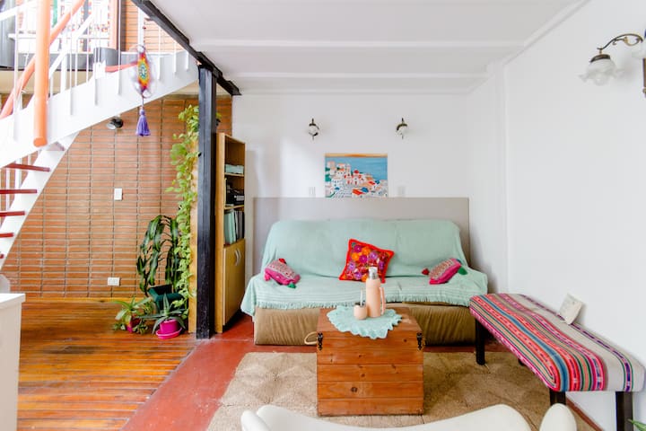 Комната с личной ванной в ко-ливинге в Almagro