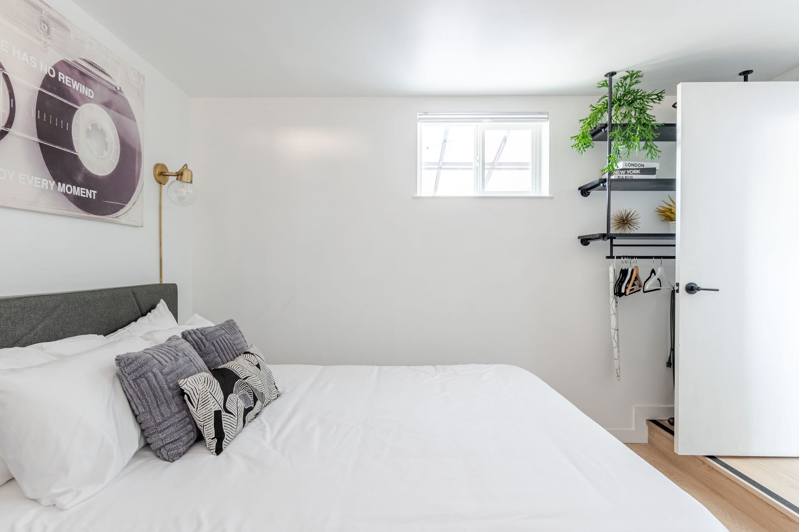 Guesthouse in South San Francisco · ★4.92 · 2 bedrooms · 3 beds · 2 private baths - Image 8