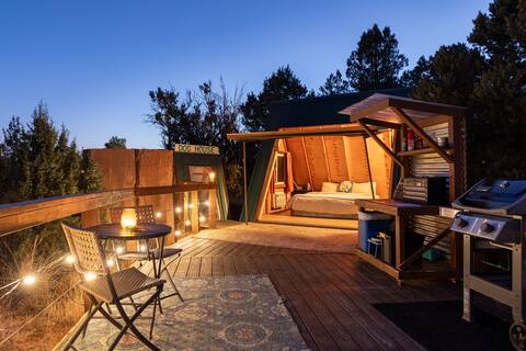Angels Landing A-Frame: Red-Canyon Views From Bed