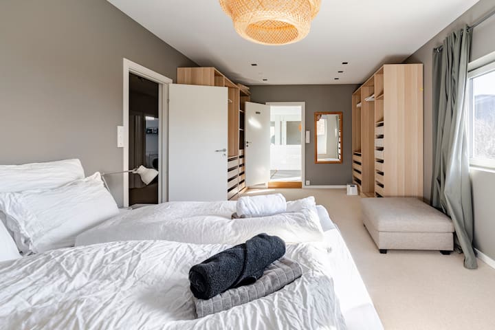 Villa Kristiania – very central & newly renovated gallery image 5