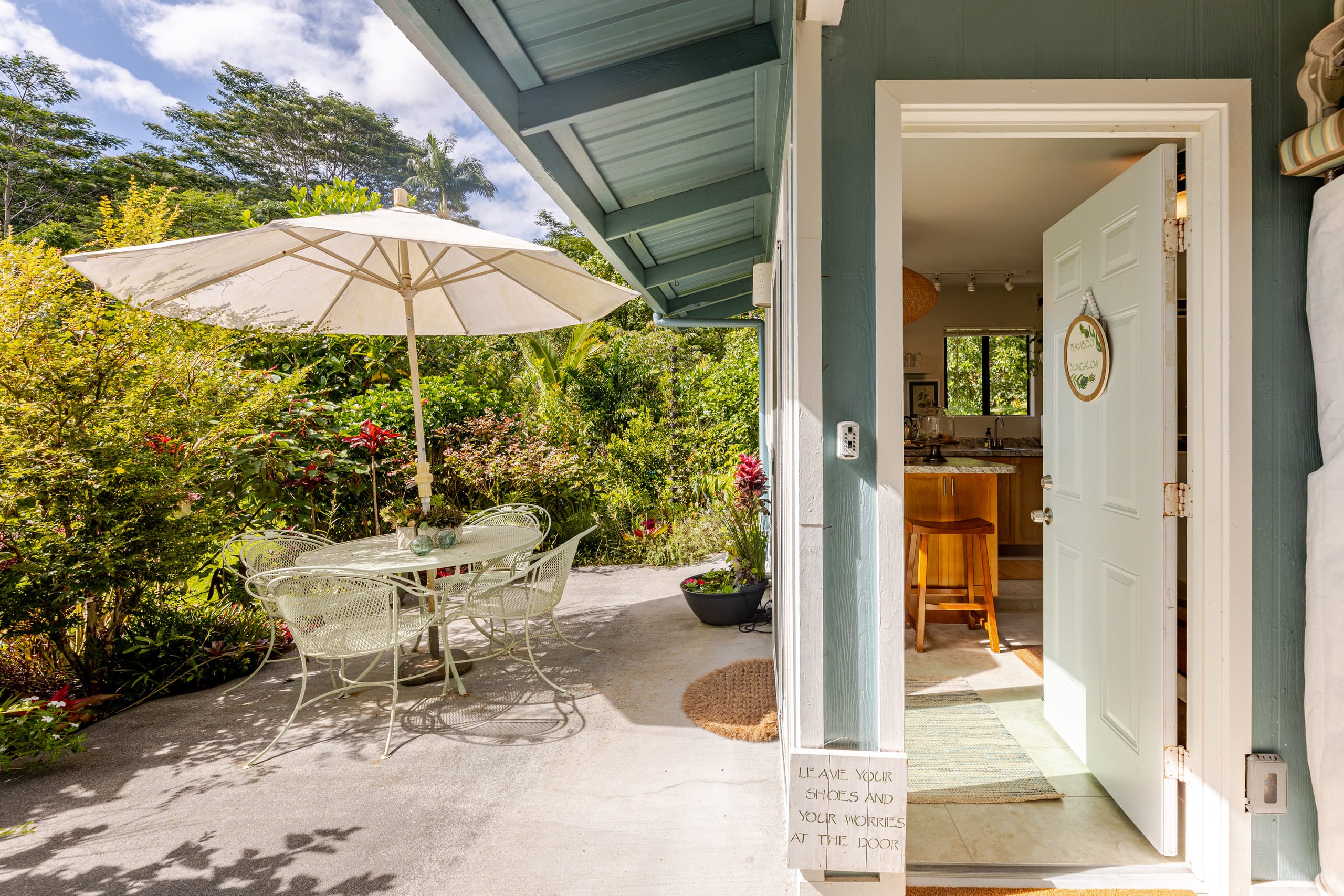 Guesthouse in Keaau · ★4.98 · 1 bedroom · 2 beds · 1 private bath - Image 28