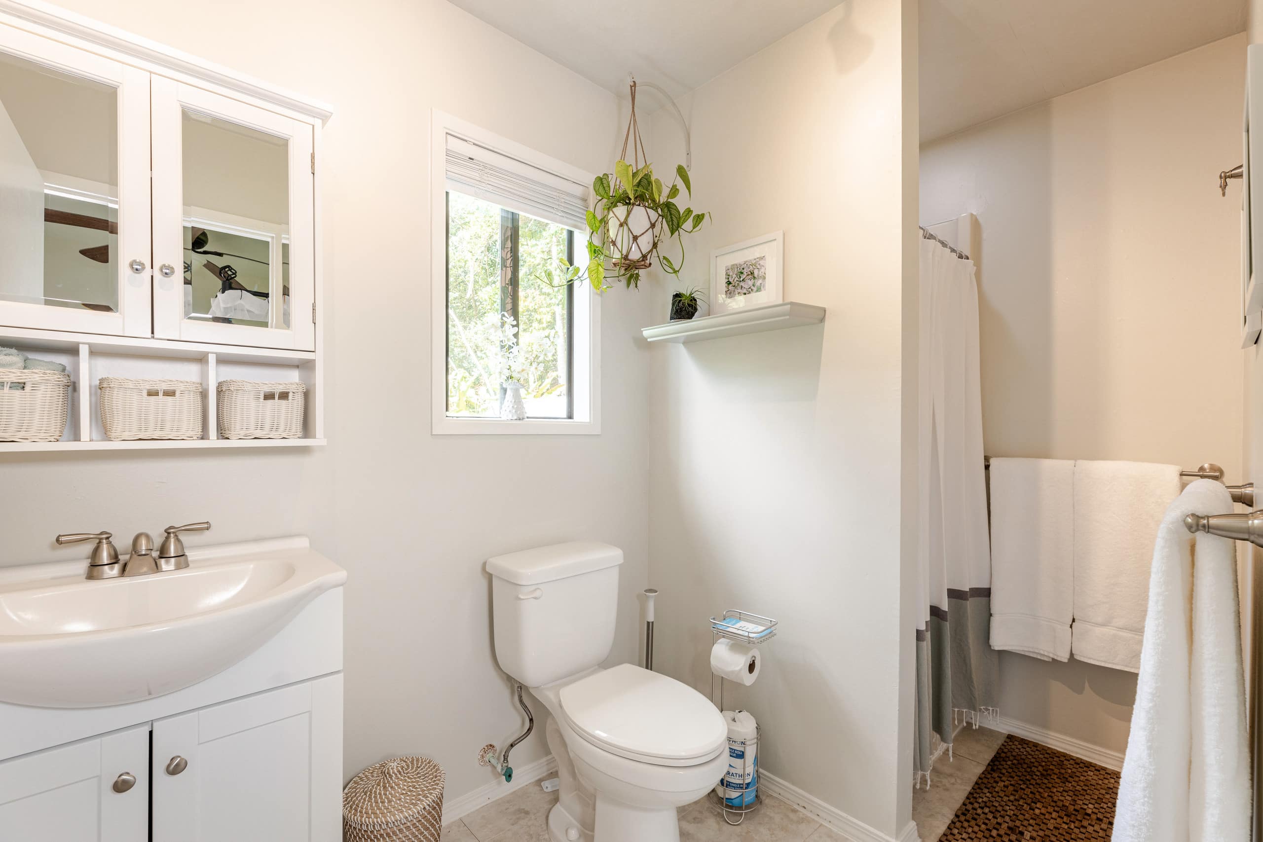Guesthouse in Keaau · ★4.98 · 1 bedroom · 2 beds · 1 private bath - Image 10
