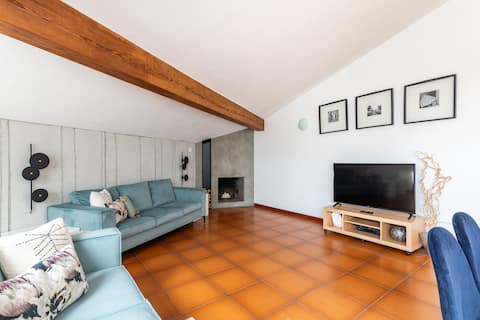 Airbnb con mejor rendimiento: Charming penthouse with ocean views in Portonovo en Sanxenxo
