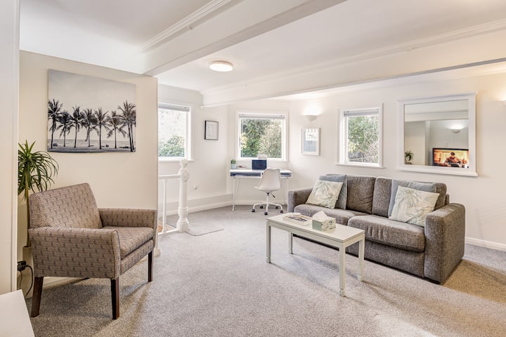 Stylish Apartment - Free Parking – No Cleaning Fee - Wellington