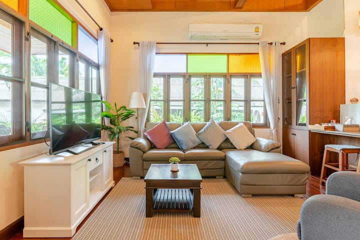 Spacious 2-bedroom House Near Nimman Road - Chiang Mai