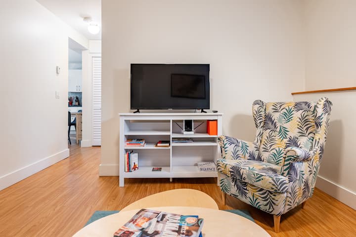 Updated In-law Unit In Bushrod - Oakland, CA