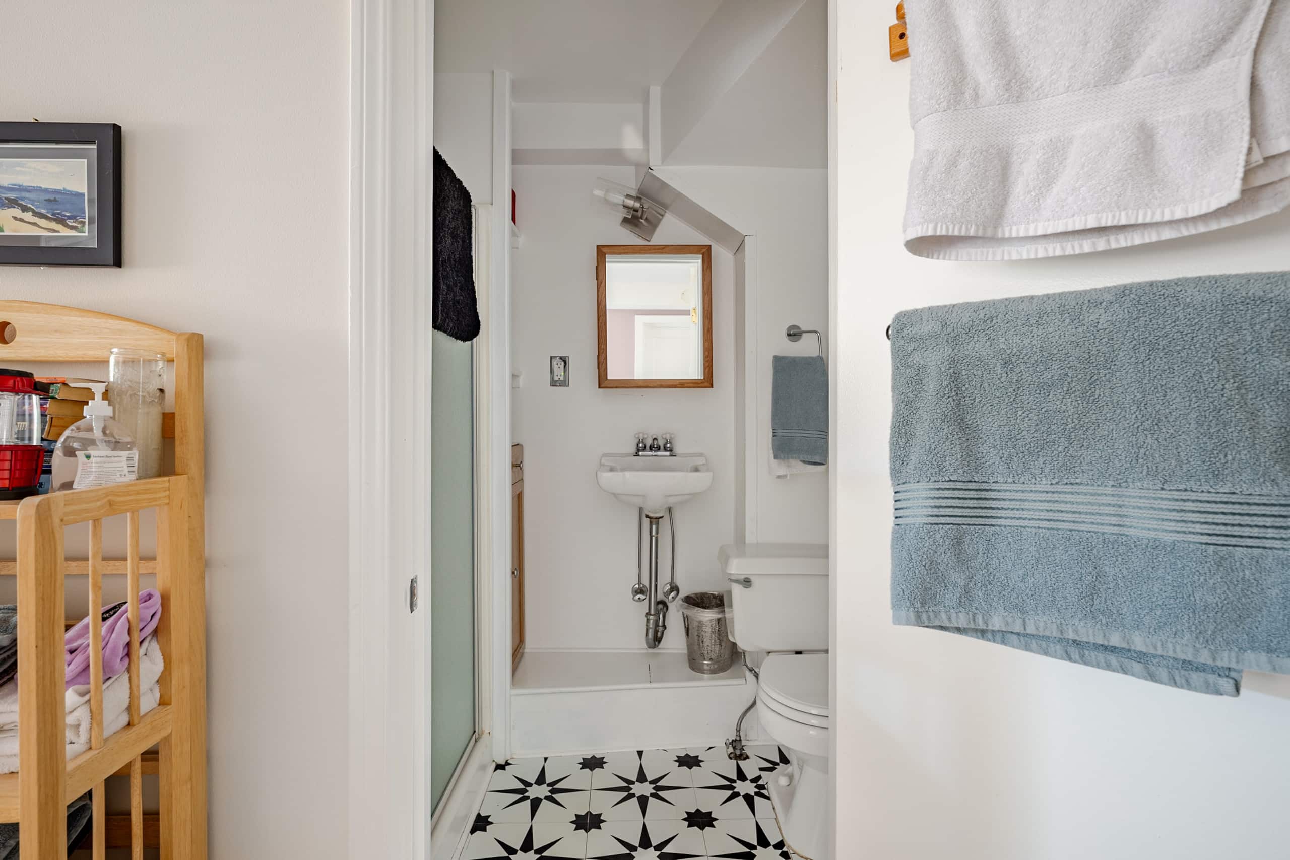Home in San Francisco · ★4.93 · Studio · 1 bed · 1 bath - Image 16