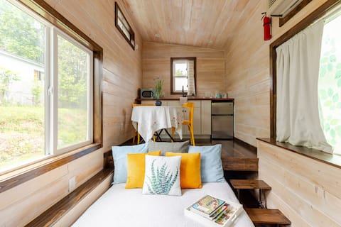 Successful Airbnb property: Tiny House Urban Farm Stay in Heart of Atlanta in Summerhill
