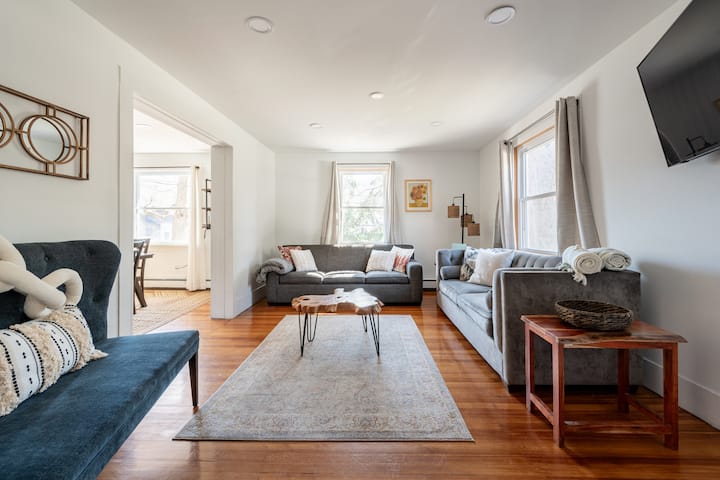 Cozy Catskills Cottage! In The Hamlet Of Phoenicia - Phoenicia, NY