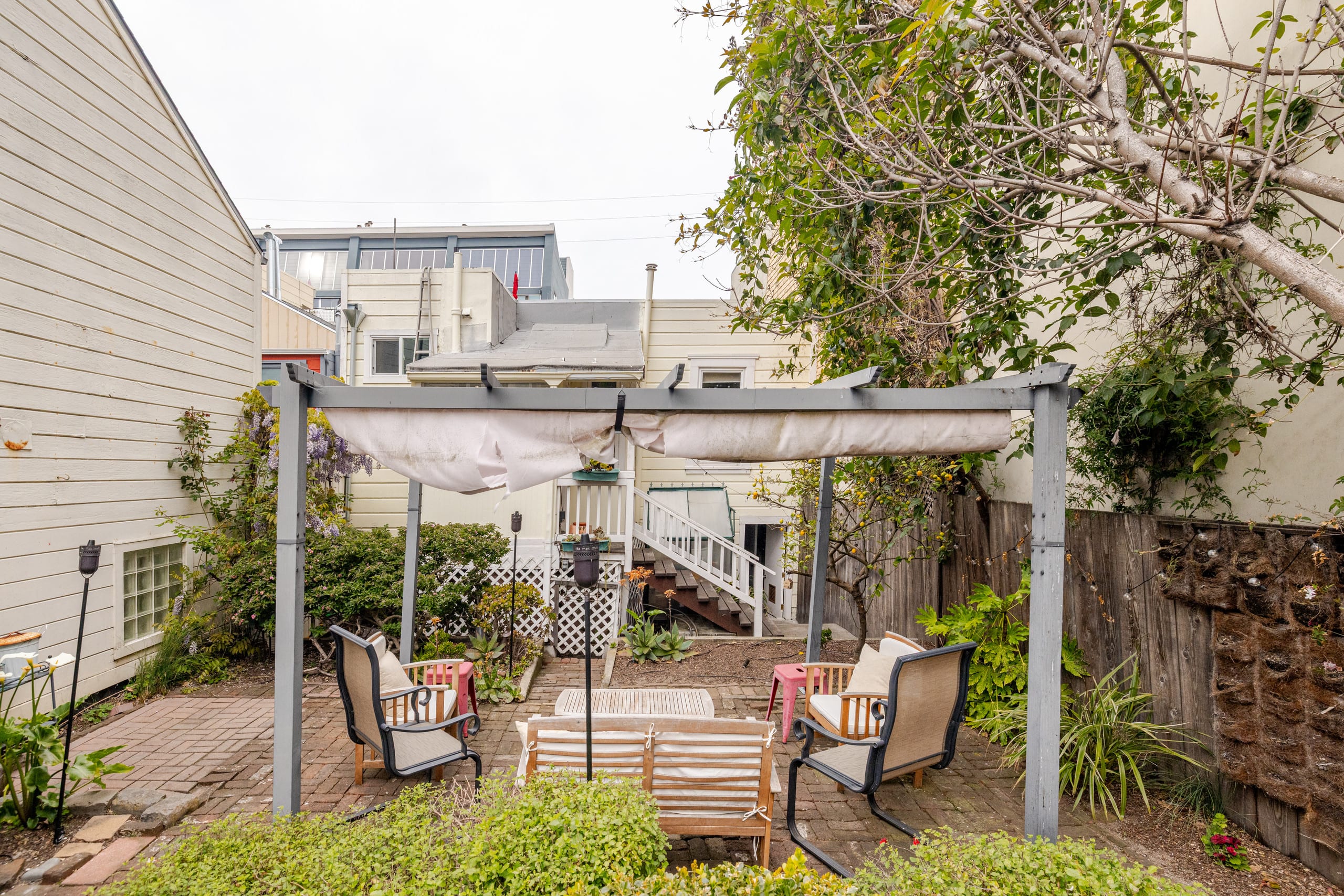 Home in San Francisco · ★4.96 · 3 bedrooms · 3 beds · 2 baths - Image 31