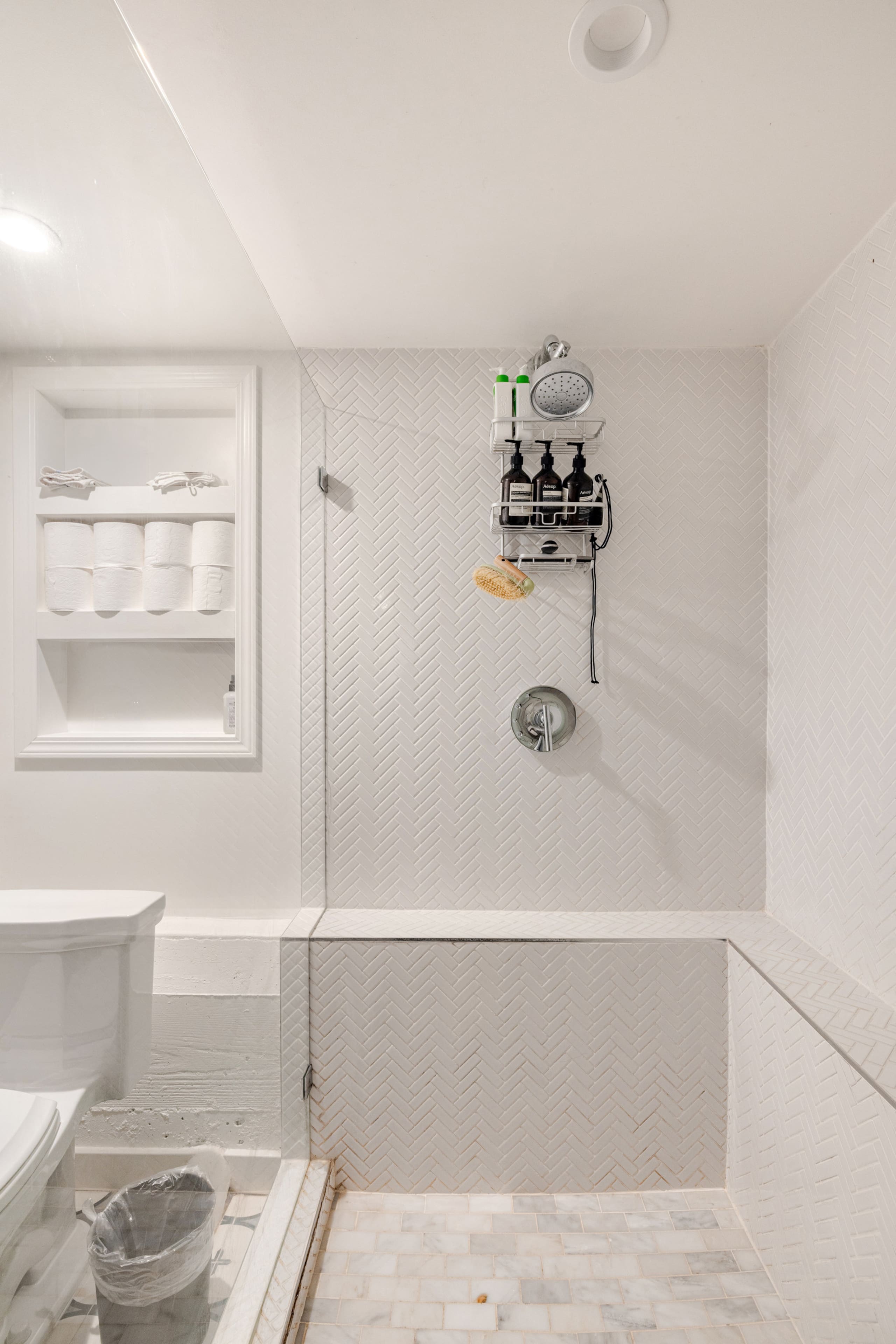 Home in San Francisco · ★4.96 · 3 bedrooms · 3 beds · 2 baths - Image 24