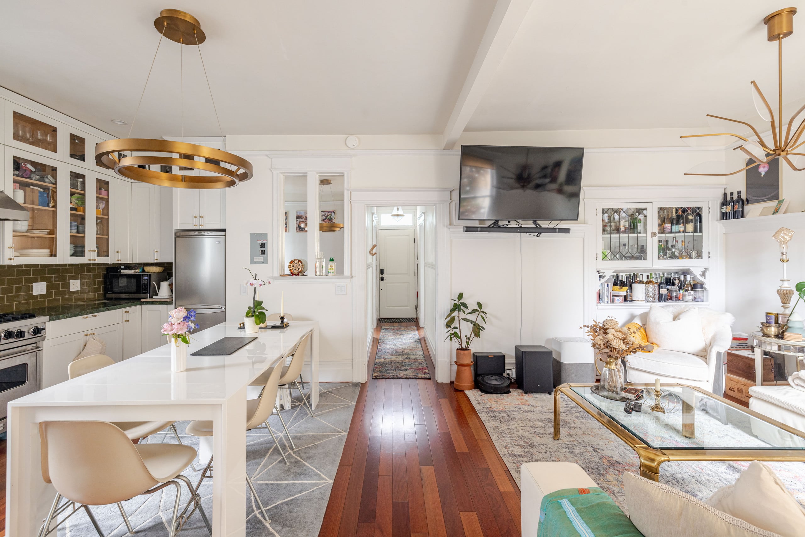 Home in San Francisco · ★4.96 · 3 bedrooms · 3 beds · 2 baths - Image 8