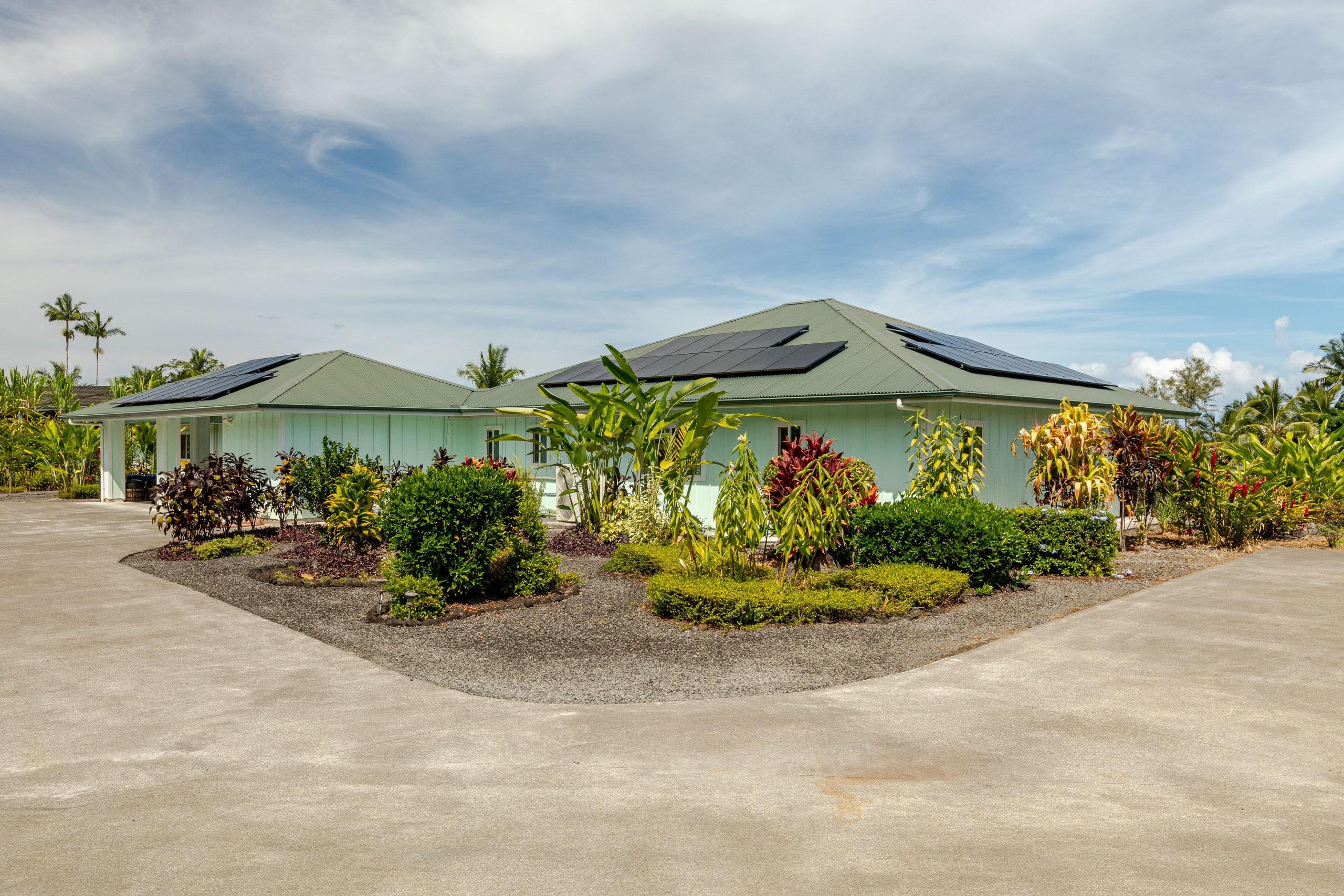 Home in Papaikou · ★4.97 · 2 bedrooms · 3 beds · 2 baths - Photo 77