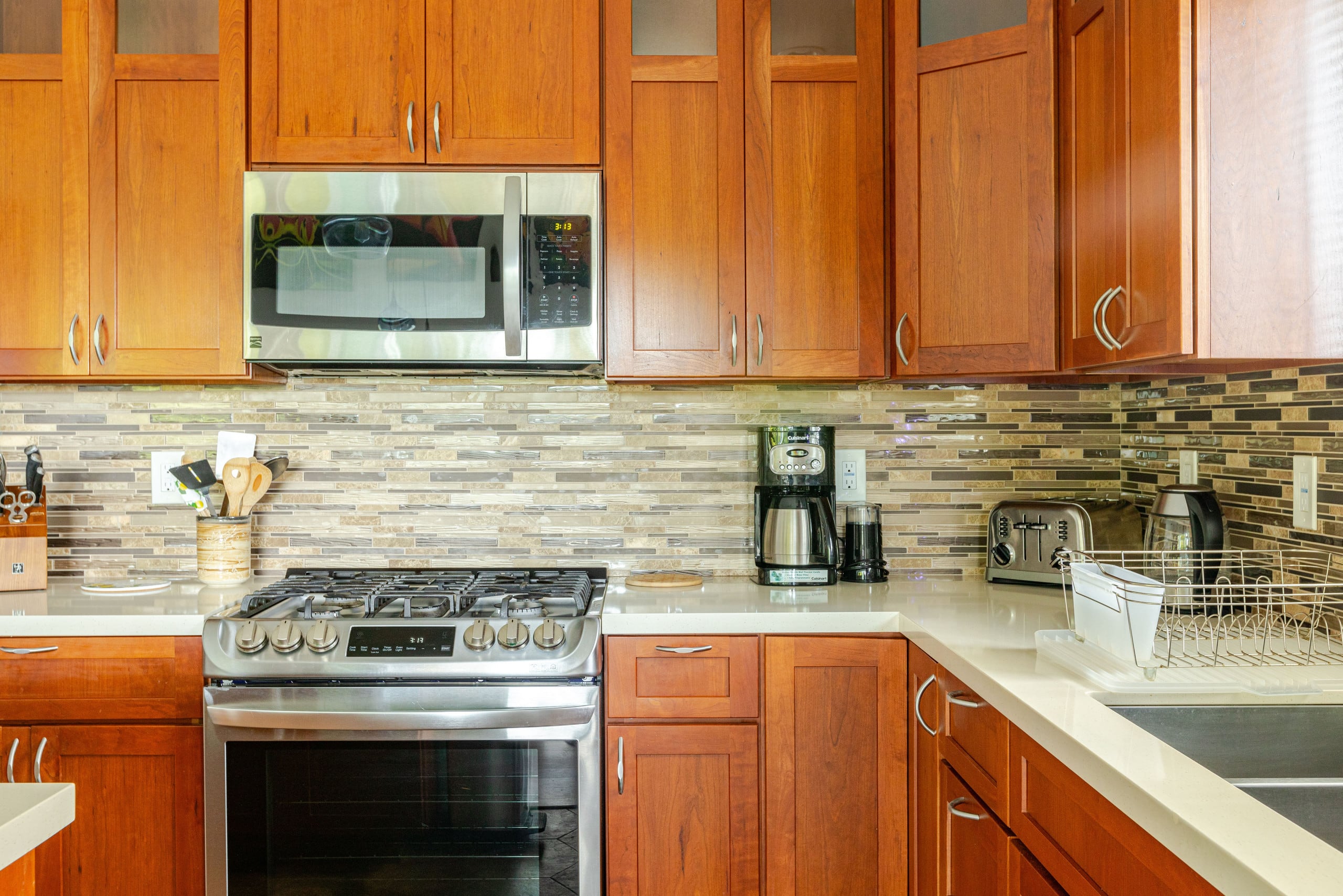 Home in Papaikou · ★4.97 · 2 bedrooms · 3 beds · 2 baths - Photo 13