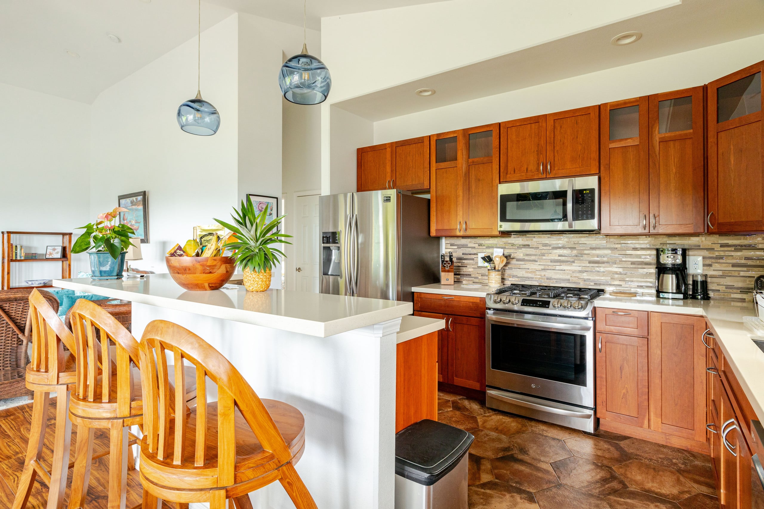 Home in Papaikou · ★4.97 · 2 bedrooms · 3 beds · 2 baths - Photo 14
