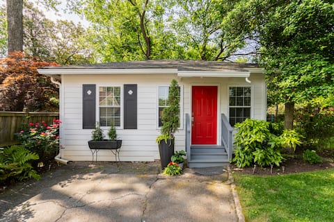 Private Guesthouse - Historic Atlanta Neighborhood