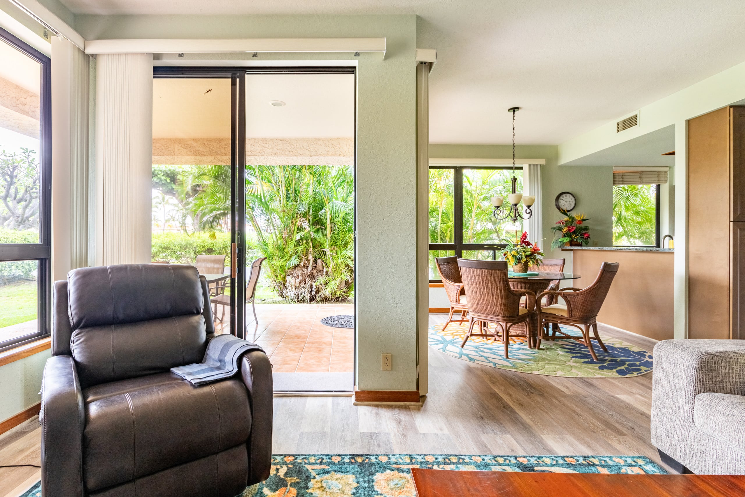 Enjoy lush tropical lifestyle in Waikoloa Resort - Photo 4