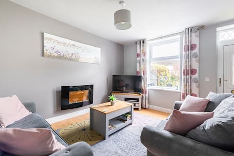 Florries House is on the edge of the Peak District