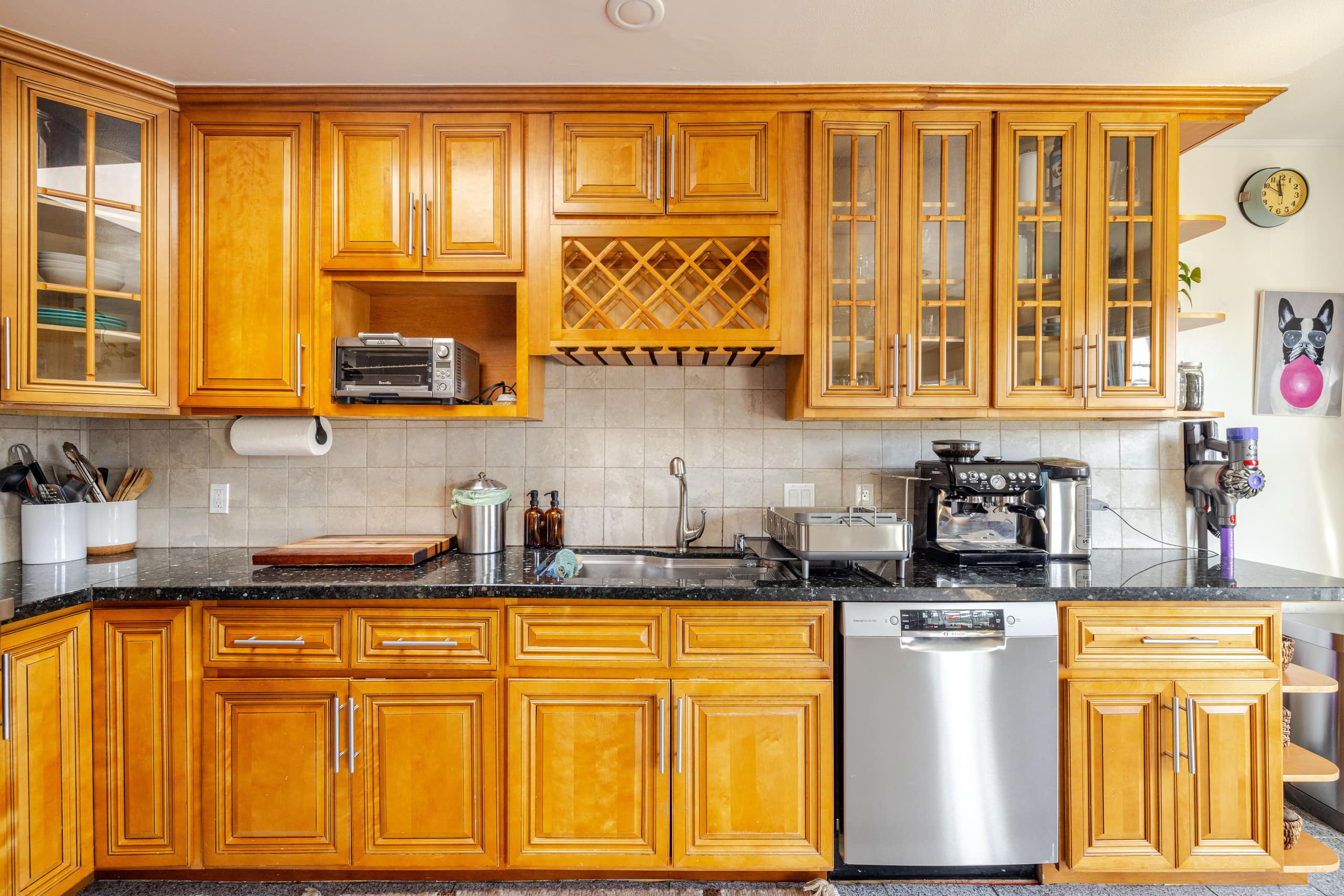 Home in San Francisco · ★4.94 · 3 bedrooms · 3 beds · 2 baths - Image 11