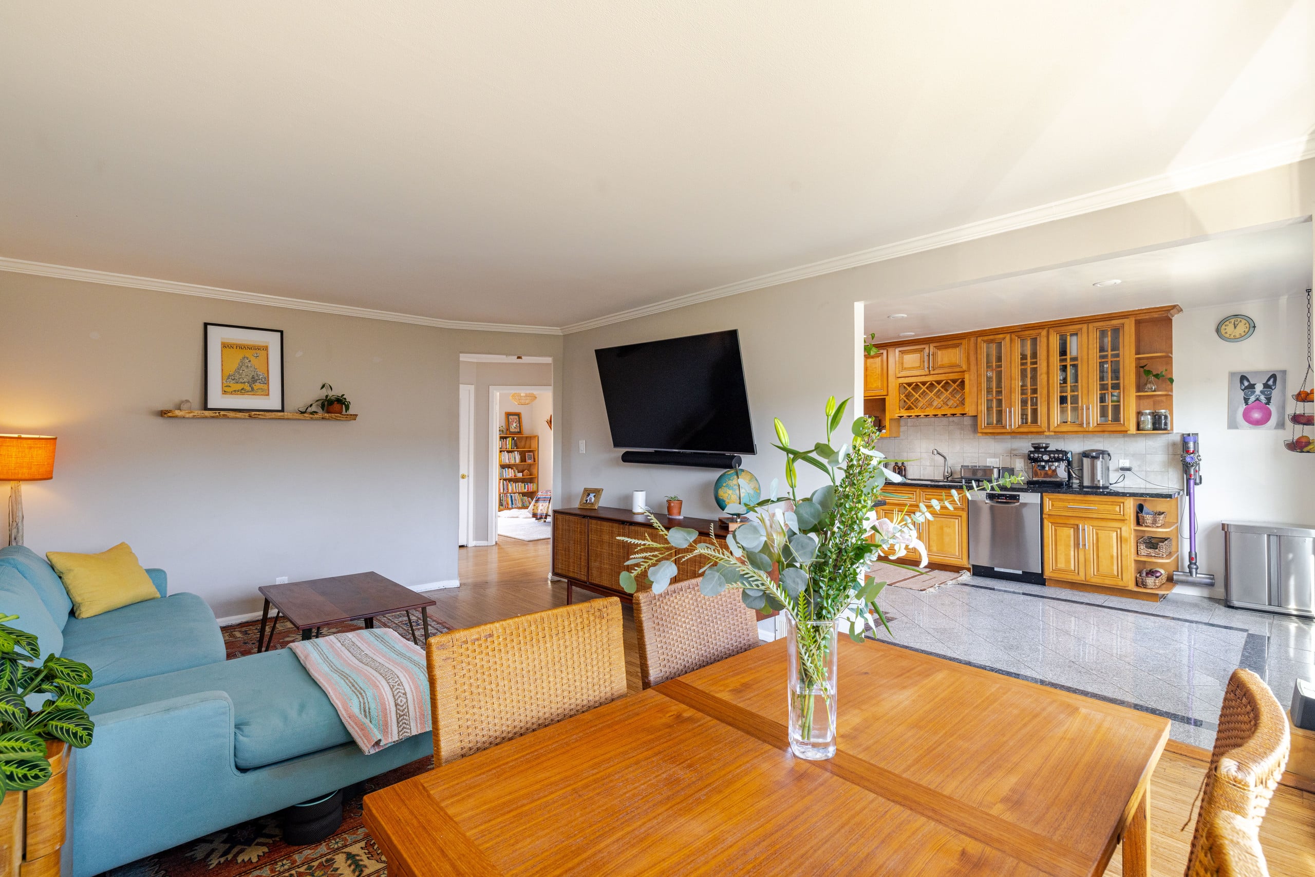 Home in San Francisco · ★4.94 · 3 bedrooms · 3 beds · 2 baths - Image 7