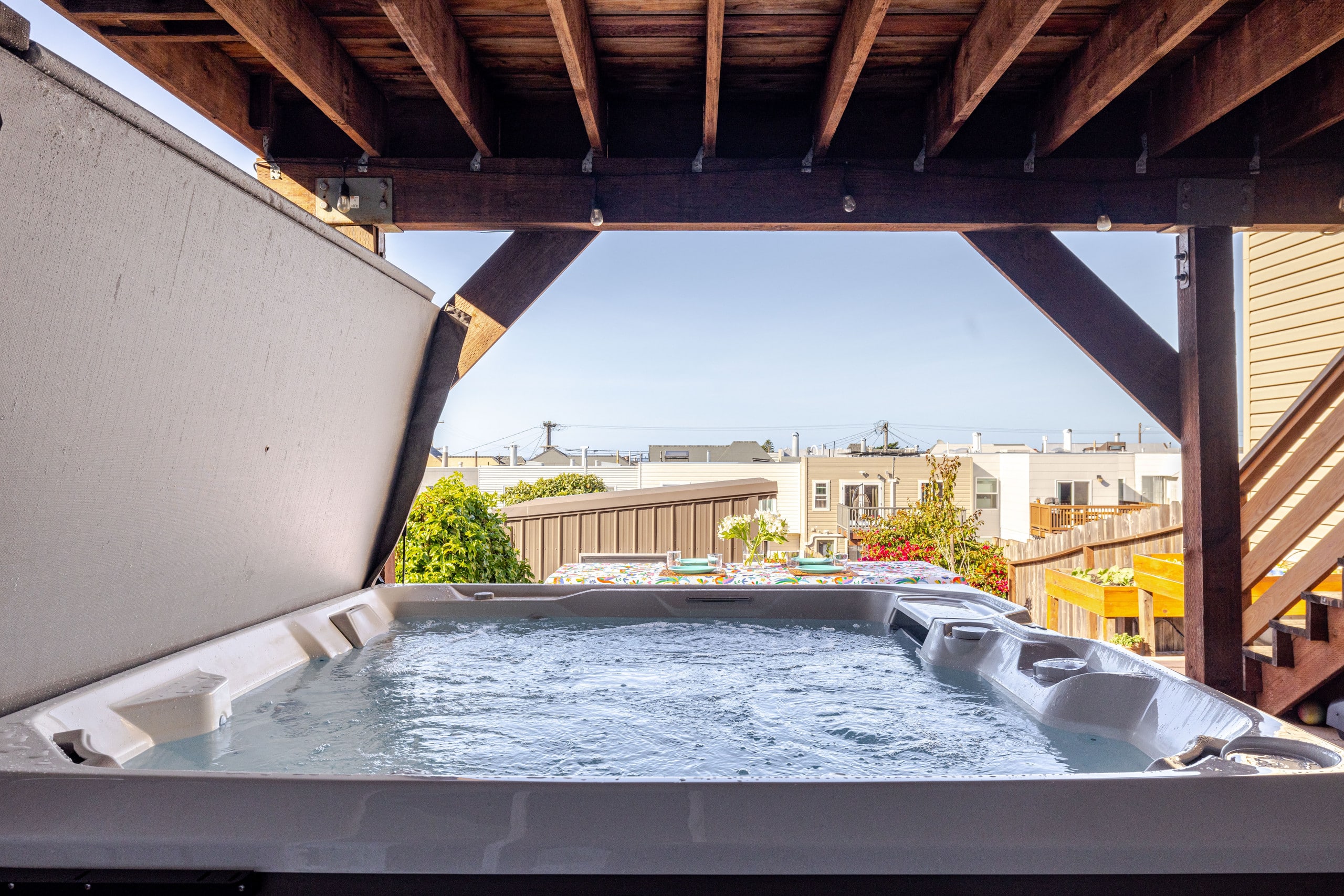 Home in San Francisco · ★4.94 · 3 bedrooms · 3 beds · 2 baths - Image 43