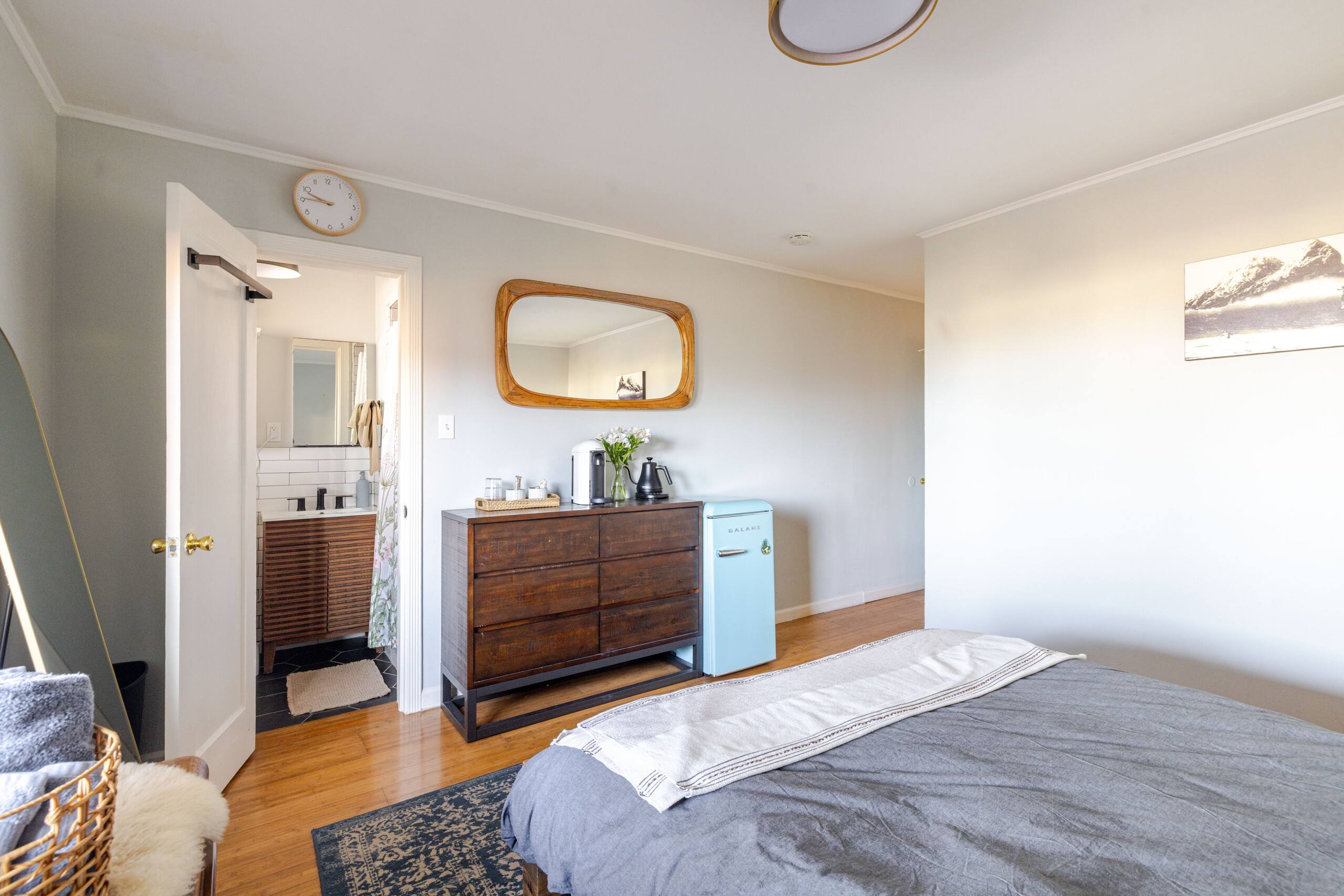 Home in San Francisco · ★4.94 · 3 bedrooms · 3 beds · 2 baths - Image 24