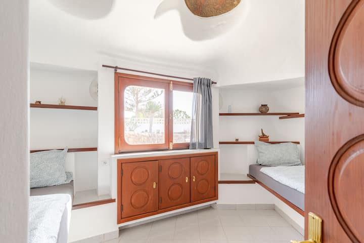 Schlafzimmer 2