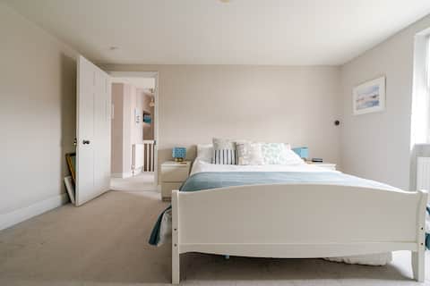 Top Airbnb: Herne Bay Penthouse with Stunning sea views in Canterbury
