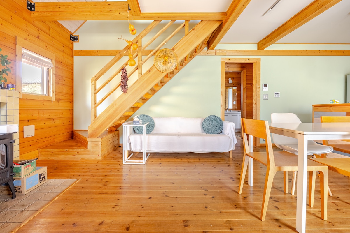 Shisui Premium Outlet side newly built BESS house - Cabins for