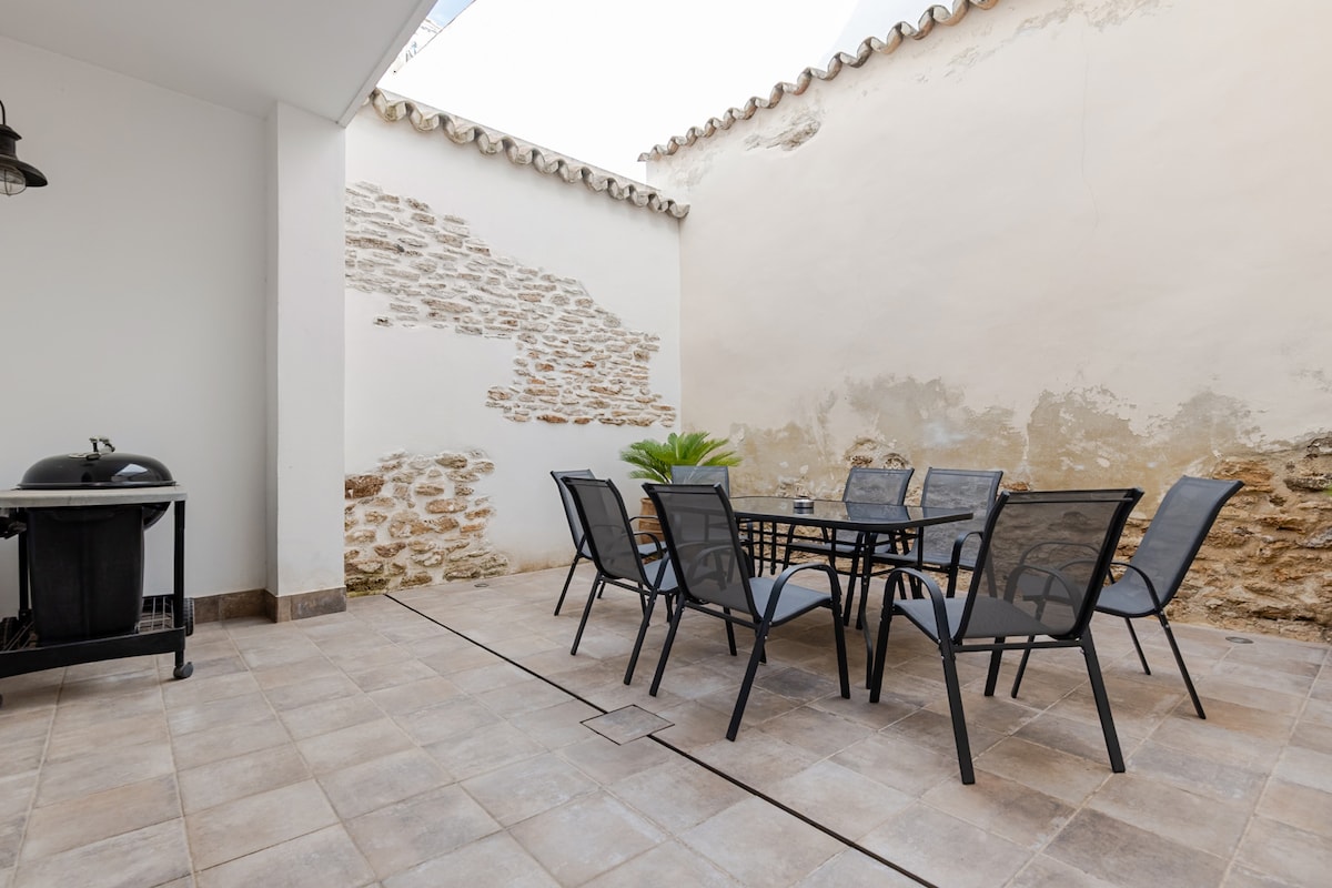 Villa Yedra — view 2