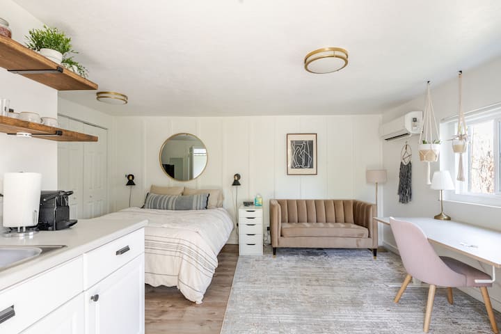 Long Term Studio Apartment (Month-to-month) - Salt Lake City, UT