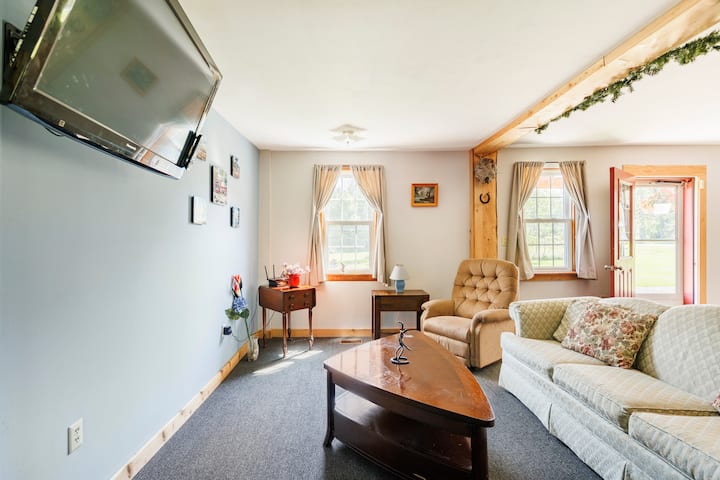 Happy Harry 'S Country Home Near Darien Lake - Corfu, NY