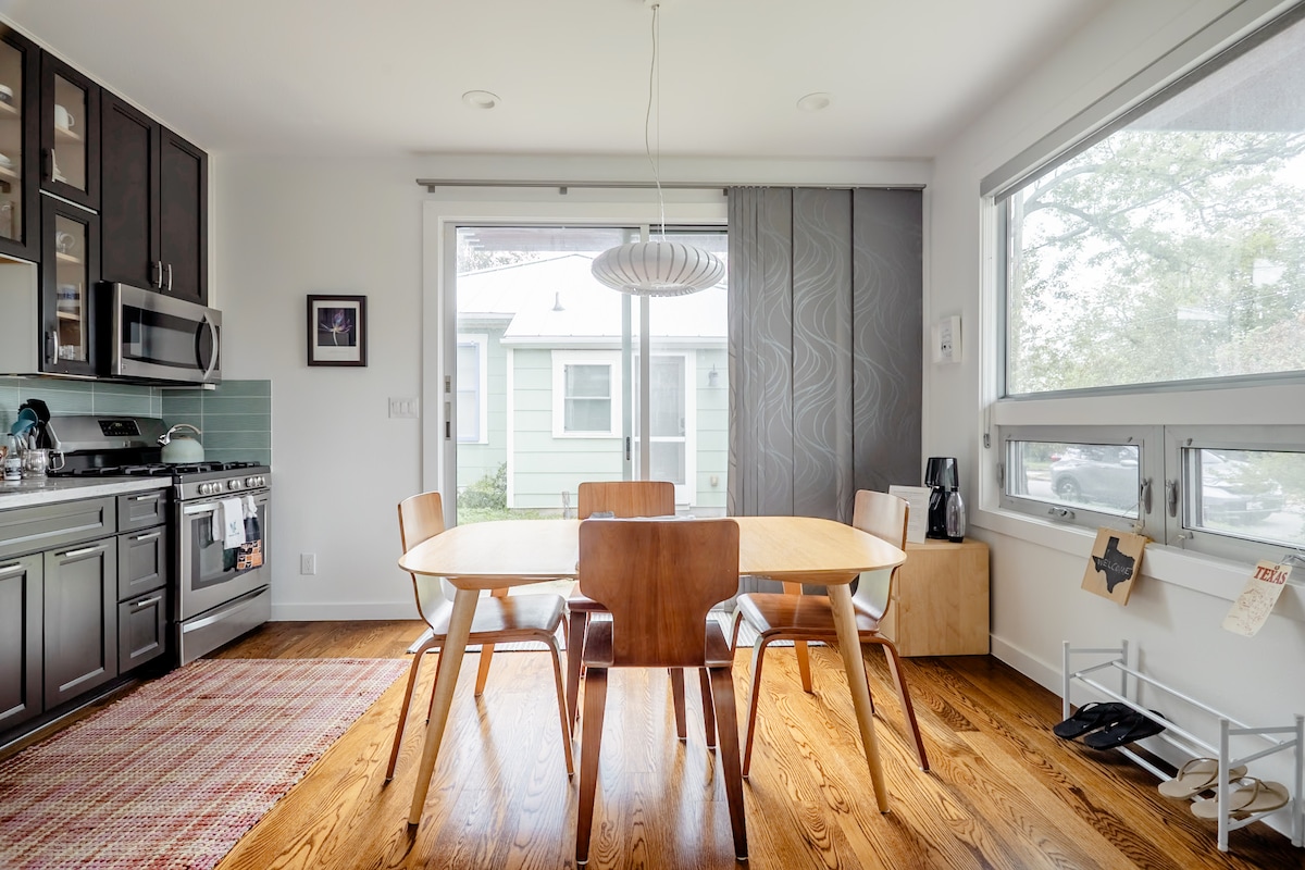Spacious home in quiet, central neighborhood