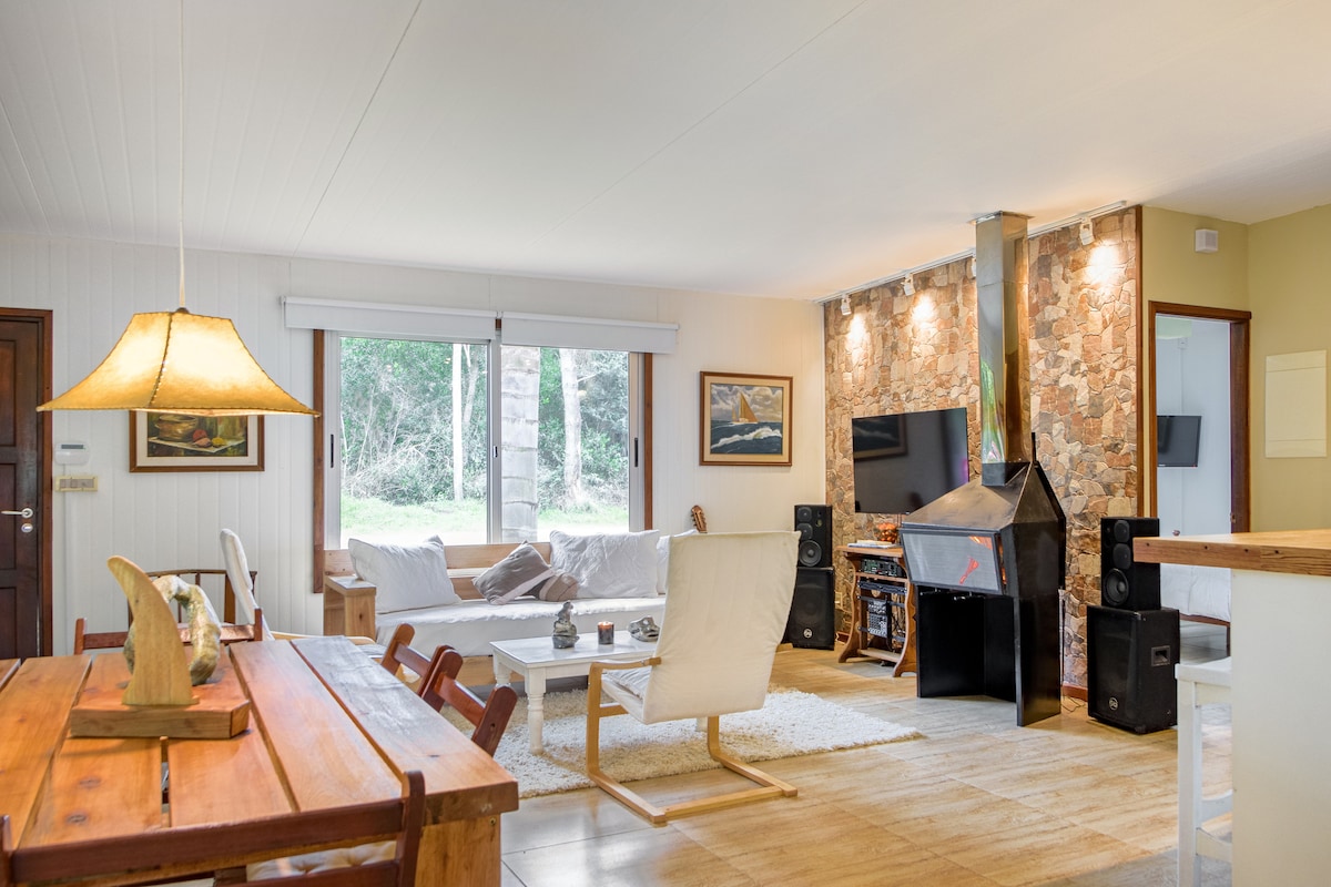 Top Airbnb: Beautiful house surrounded by nature. in Ocean Park