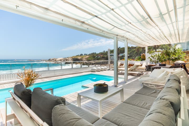 Glen Beach Bungalow Main House