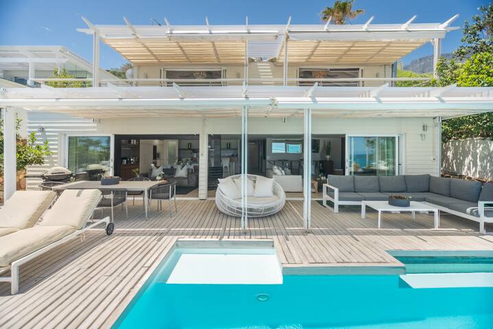 Glen Beach Bungalow Main House gallery image 4