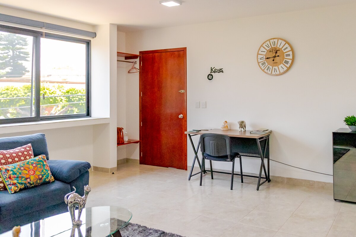 Top performing Airbnb: Beautiful apartment with parking in Oaxaca