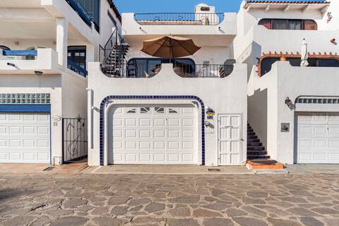Casa Delfin: Secure and Serene