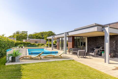 Pool house near Hjerting beach