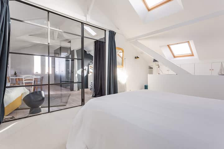 Luxury Own Private Floor In A Family Town House - Bordéus