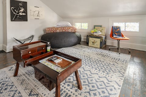 Urban Tree House - No Cleaning Fee - Free Parking