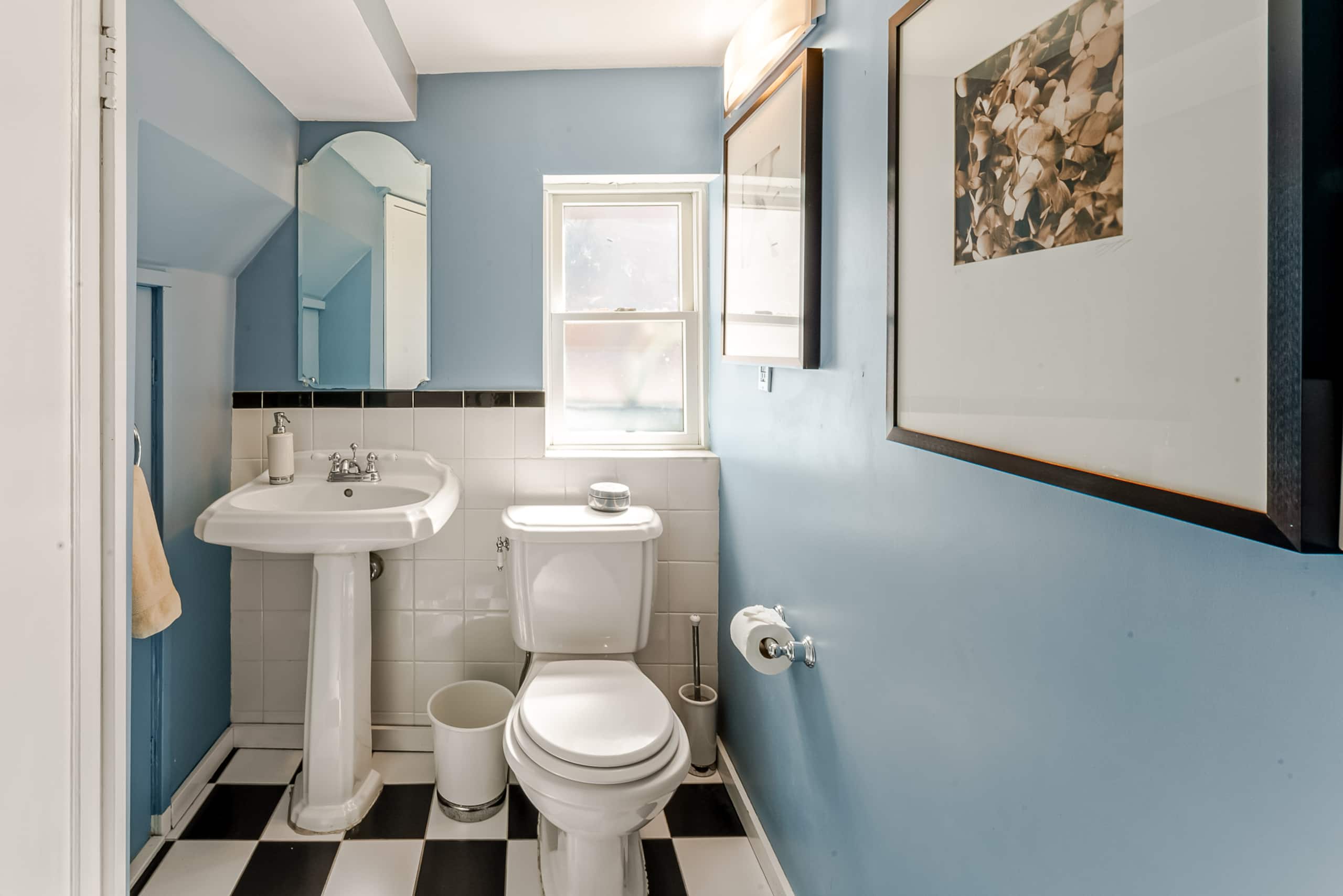 Home in San Francisco · ★4.93 · 3 bedrooms · 3 beds · 1.5 baths - Image 21